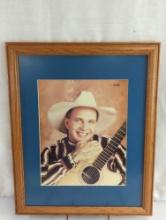 GARTH BROOKS SIGNED PICTURE CERTIFICATE OF AUTHENTICITY 8X10