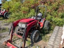 5216 Mahindra 1526 Tractor