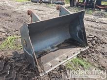 Pemberton 60" Loading Bucket to suit John Deere 644K