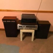 Fisher Stereo System MC4027 with Tuner, Speakers and Turntable