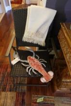 FOLDING FAUX RATTAN CHAIR WITH DECORATIVE LOBSTER