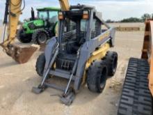 NEW HOLLAND LS180 SKID STEER