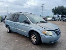 2005 Chrysler Town and Country Van, VIN # 2C4GP54L65R416952