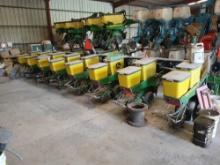 1700 John Deere 8-Row MaxEmerge XP Planter