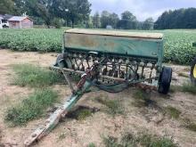 JD 8200 GRAIN DRILL