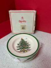 New in box Spode Christmas tree party plates 4