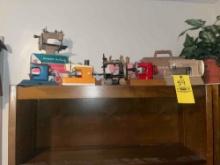 (8) Mini Sewing Machines