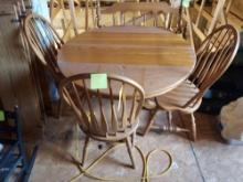 Round Dining Table w/ 6 Chairs & 4 Leaves