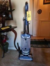 Shark ZD-400 Lift-Away Vacuum Cleaner