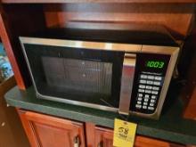 Hamilton Beach Model P90D23AL Microwave