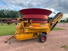 Haybuster H-1000 tub grinder bale processor, 1000 PTO, folding rubber belt discharge conveyor,