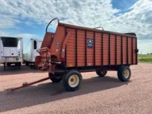 2002 Meyer 4620 20' chopper box, LH flip down discharge conveyor, 540 PTO, Meyer X1604 4-wheel