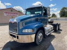 2010 Mack CXU613 Day Cab