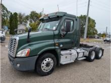 2013 Freightliner CA125 Day Cab