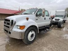 2005 Ford F650 Cab & Chassis