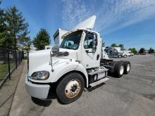 OFFSITE 2014 Freightliner M2106 Daycab