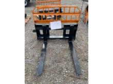 LandHonor 42" Skid Steer Pallet Fork