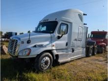 2016 Freightliner CA125 Sleeper