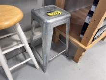 METAL FRAME KITCHEN BAR  STOOL