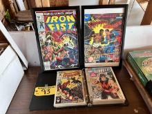 COLLECTIBLE COMIC BOOK LOT: MARVEL COMIC BOOKS & 2-FRAMED POSTERS