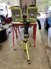 COMMERCIAL ELECTRIC TRIPOD JOB SITE LIGHT