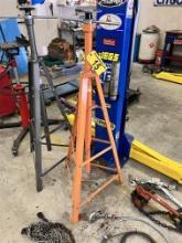 CENTRAL HYDRAULICS 2-TON UNDER HOIST SAFETY STAND