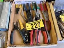 LOT OF ASSORTED WIRE CUTTERS & TIN SNIPS