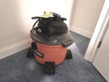 LOT: SHOP VAC & FLOOR FAN