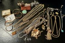 Tray Lot Costume Jewelry