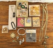 Tray Lot Costume Jewelry