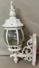 Outdoor Metal Carriage Lamp