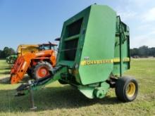 John Deere 466 Round Hay Baler